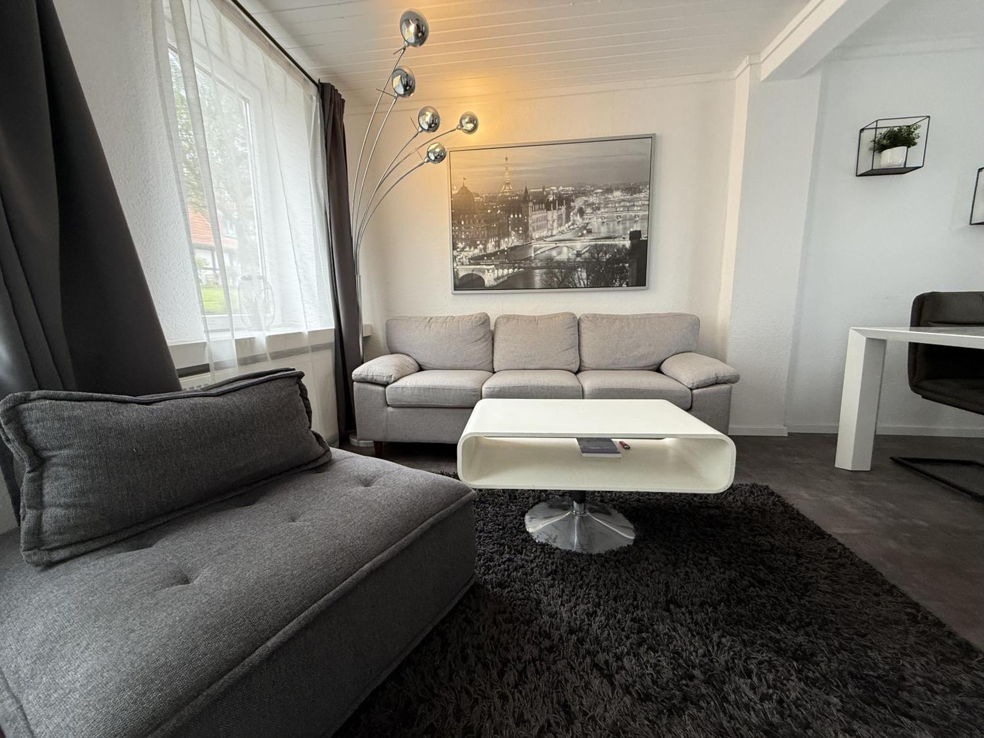 Fachwerkhaus mit 2 getrennten Schlafzimmern, Wohnzimmer und Küche Bückeburg Exterior foto